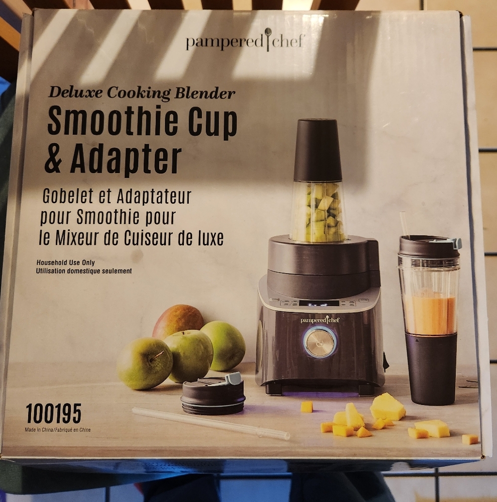 Pampered Chef Deluxe Cooking Blender Smoothie Cup & Adapter